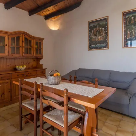 Сasa de vacaciones Alice By Interhome